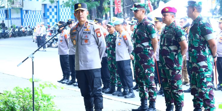 Kapolda Sulsel Pimpin Apel Pengamanan May Day di Fly Over Makassar