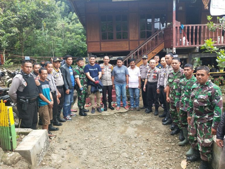 Bangun Sinergitas, Polres dan Kodim Enrekang Sambangi Pelosok-Pelosok Desa