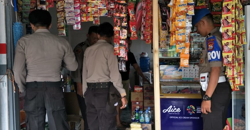 Berantas Peredaran Miras, Polsek Bungaya Gelar Razia