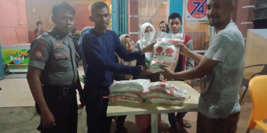 Bhabinkamtibmas Polsek Barombong Salurkan Bantuan Sembako kepada Pengungsi Wamena