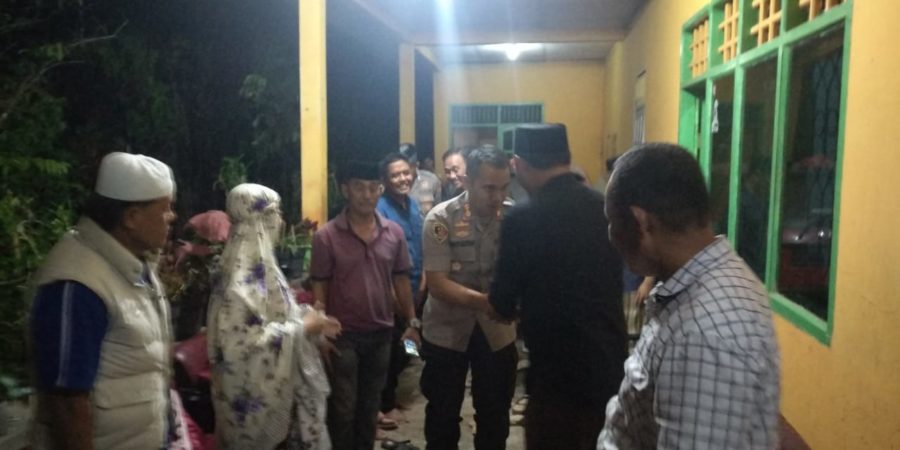 Turut Berbela Sungkawa, Kapolres Gowa Melayat Kerumah Purnawirawan Polri