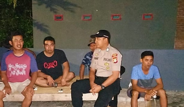 Sambangi Pemuda Desa, Bhabinkamtibmas Himbau Jauhi Kenakalan Remaja