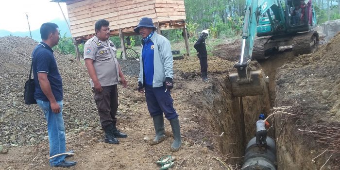 Antisipasi Bencana Akibat Hujan Deras, Polsek Bupon Lakukan Patroli