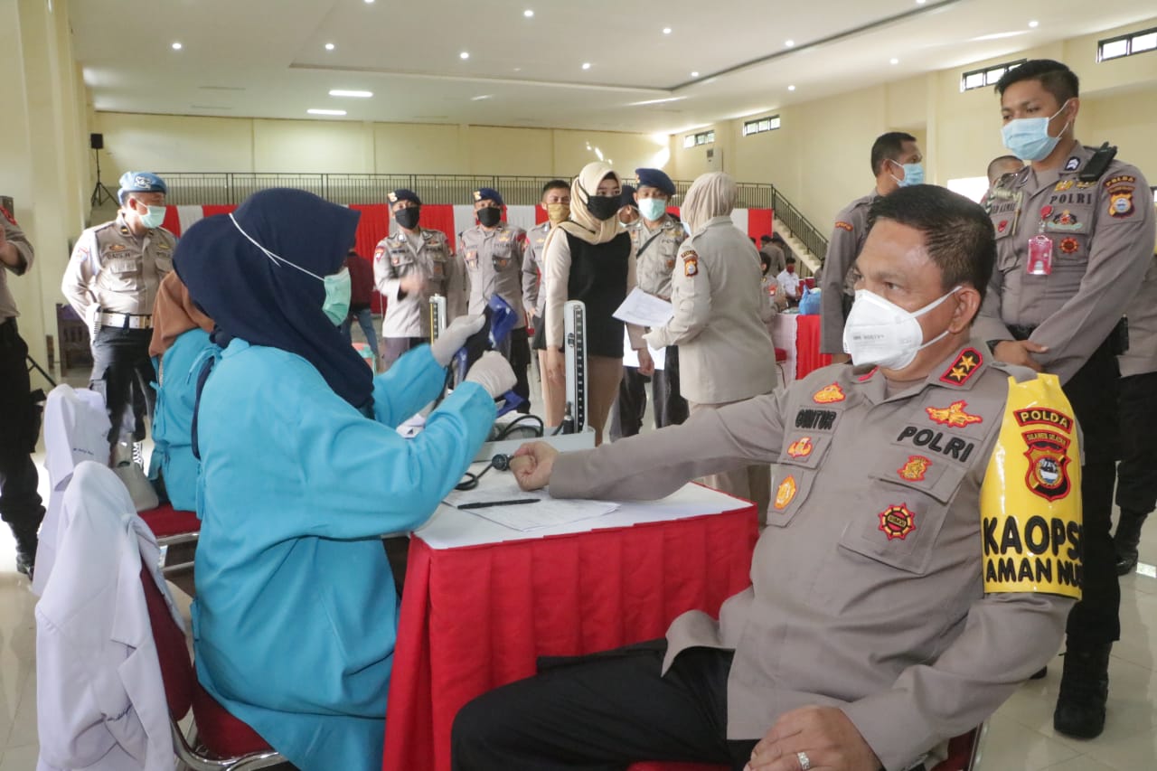 Gelar Aksi Kemanusiaan, Polda Sulsel Donor Darah Bantu Persediaan PMI