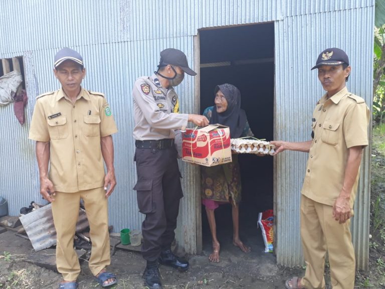 Luar Biasa, Personel Polsek Mappakasunggu Gelar Bakti Sosial Hingga ke Pulau
