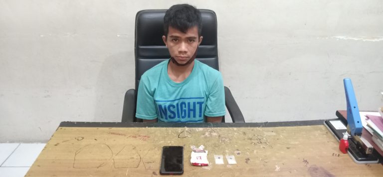 Berkat Informasi Warga, Seorang Kurir Narkoba Berhasil Dibekuk Polisi di Desa Batulappa