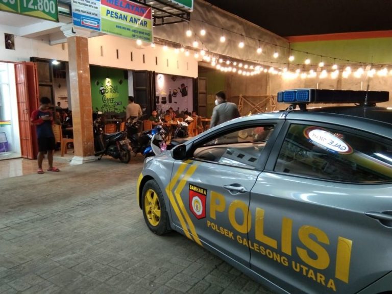 Datangi Kafe, Aparat Polsek Galut Himbau Pengunjung Pulang Kerumah