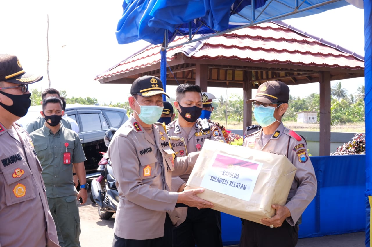 Kapolda Sulsel Kunjungi Pos Pam Terpadu Perbatasan Bantaeng-Jeneponto