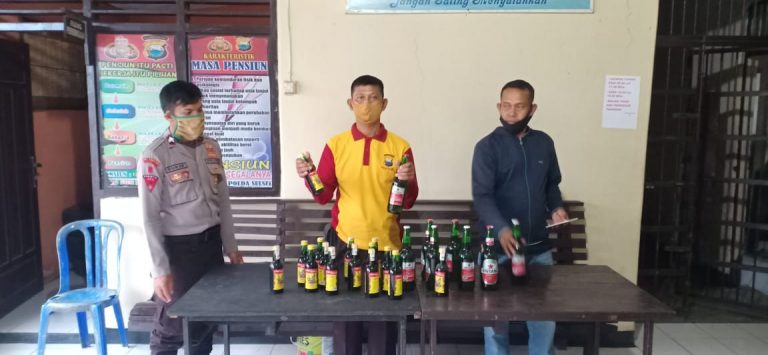 Operasi Minuman Keras, Polsek Alla Amankan Puluhan Botol Miras Berbagai Merk