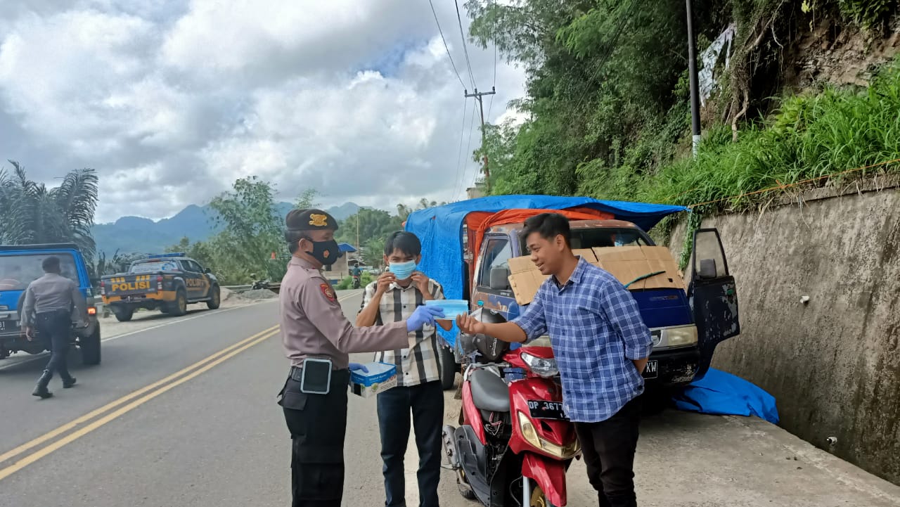 Cegah Kelengahan Warga Patuhi Prokes, Sat Sabhara Polres Tana Toraja Lakukan Ini