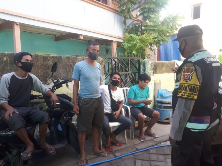 Bhabinkamtibmas Ajak Warganya, Beramai - ramai Ikut Vaksin