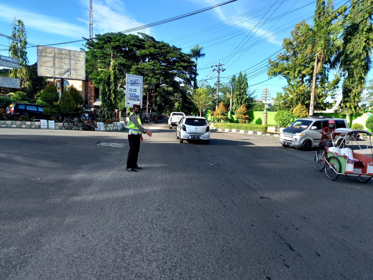 Sat Lantas Polres Parepare Gelar Pengaturan Arus Lalu Lintas Di Setiap Persimpangan Jalan