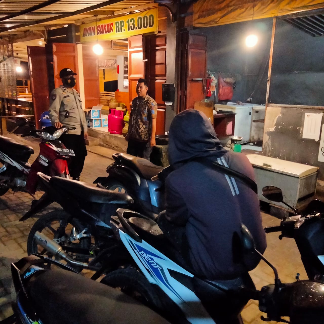 Patroli Dialogis SPKT Polsek Marang Himbau Warga Protokol Kesehatan