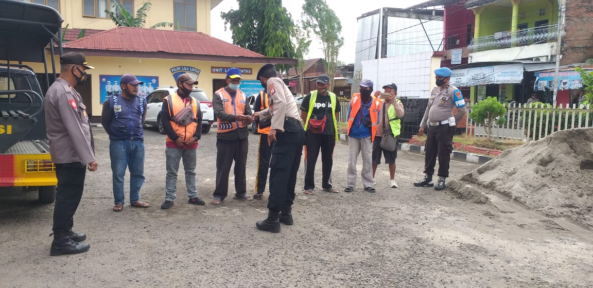 POLSEK WATANG SAWITTO POLRES PINRANG LAKSANAKAN OPERASI CIPTA KONDISI DENGAN SASARAN AKSI PREMANISME DAN PUNGUTAN LIAR