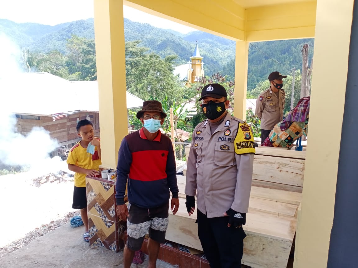 Bhabinkamtibmas Polsek Bonggakaradeng DDS Warga, Himbau Protokol Kesehatan