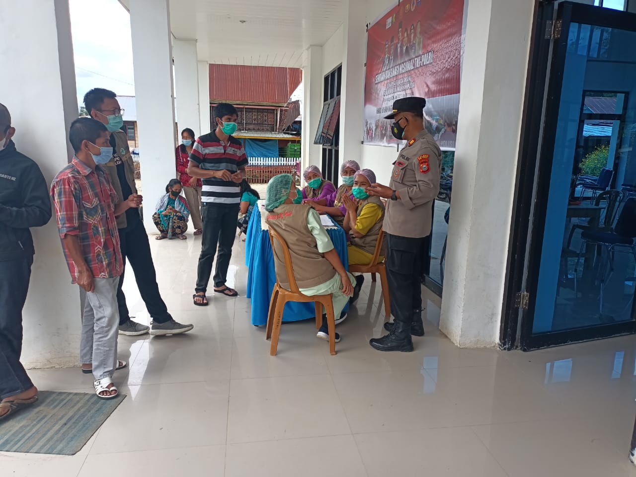 Sosialisasi Dan Vaksinasi Massal Di Wilayah Polres Tana Toraja