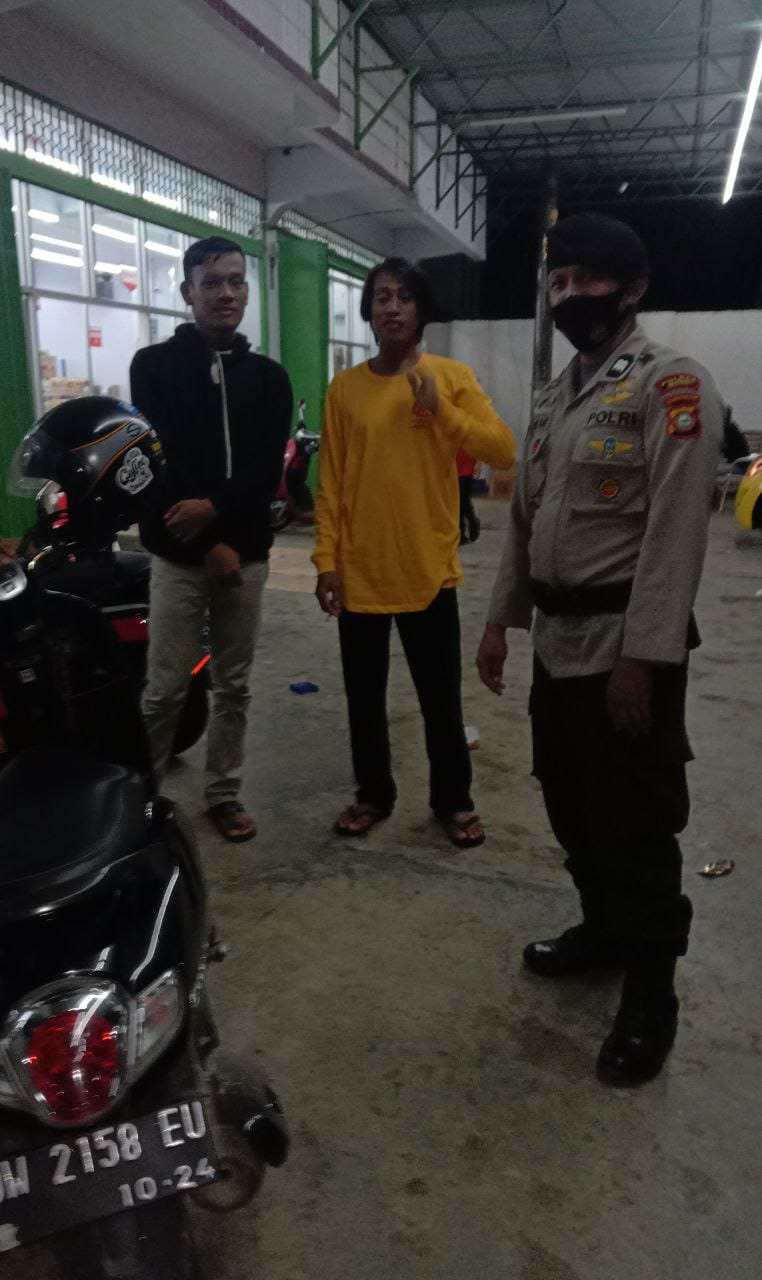 Kamtibmas Yang Kondusif , Polsek Cina Tingkatkan Patroli Malam