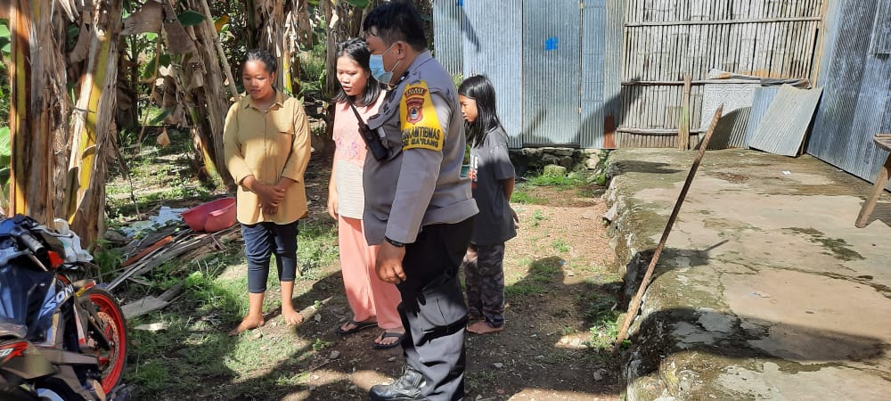 Bhabinkamtibmas Polsek Marang Sambangi Warga Korban Kecelakaan