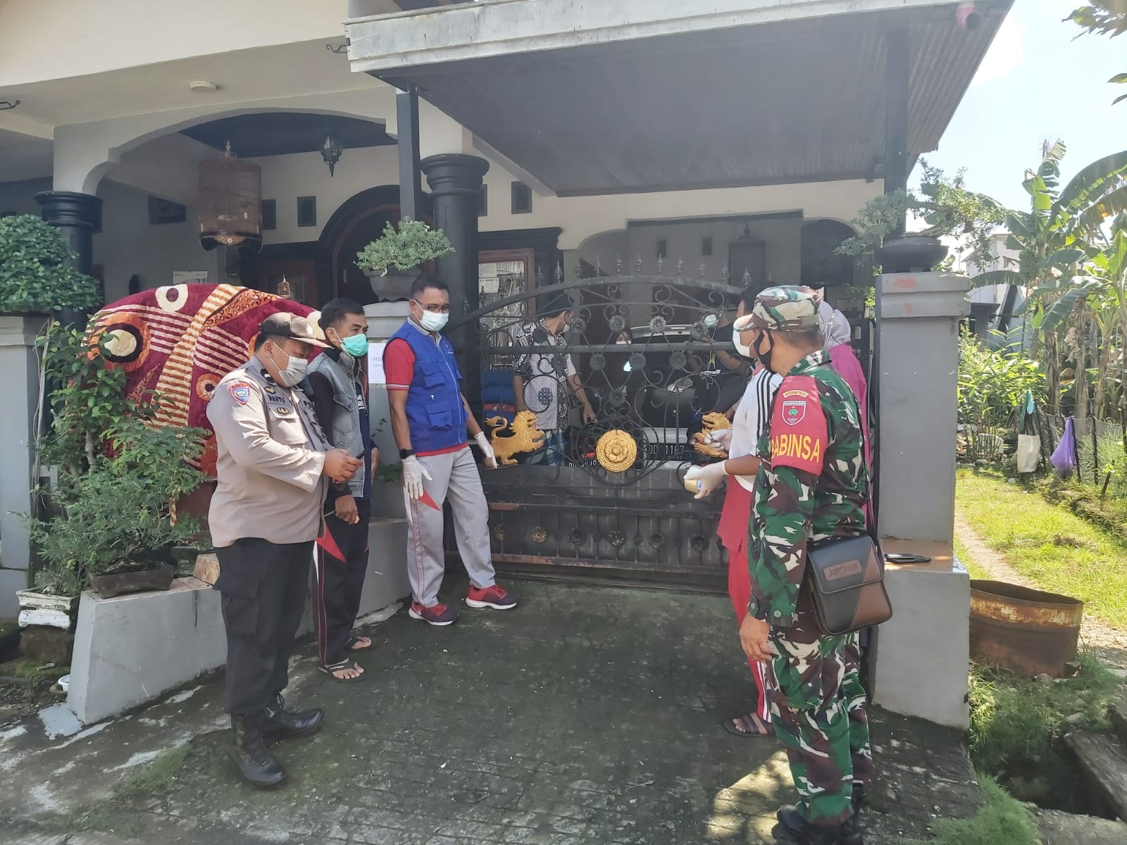 Tiga Pilar Kamtibmas Kelurahan Bonto Bonto kunjungi Warganya