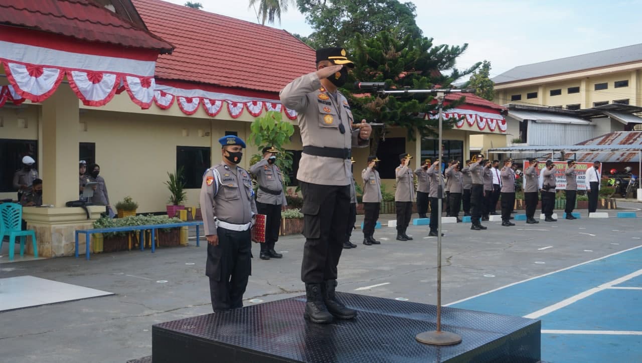 Pimpin Upacara Kesadaran Nasional, Kapolres Luwu Timur Beri Reward Ke Anggotanya
