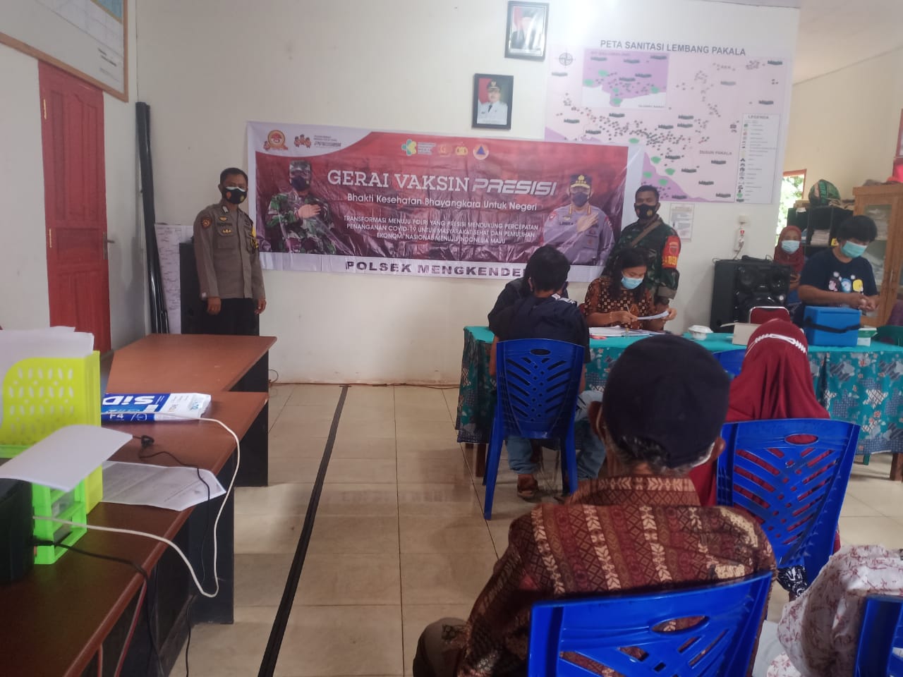 Bhabinkamtibmas Polsek Mengkendek Melaksanakan Sambang (3T) di wilayah binaan