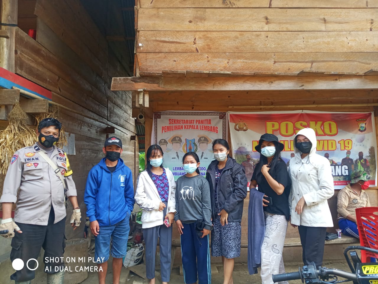 Kapolsek Saluputti dan Satgas Covid 19 Lakukan Pengawasan dan Himbauan di acara Rambu Solo’