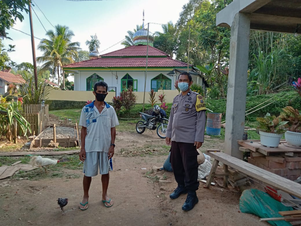Kapolsek Saluputti dan Satgas Covid 19 Lakukan Pengawasan dan Himbauan di acara Rambu Solo’