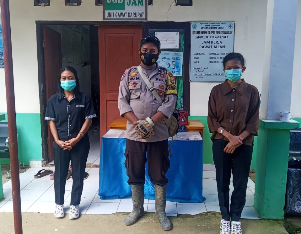 Kapolsek Saluputti dan Satgas Covid 19 Lakukan Pengawasan dan Himbauan di acara Rambu Solo’