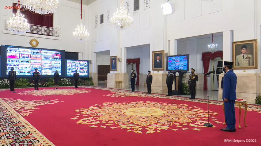 PRESIDEN REPUBLIK INDONESIA IR. JOKO WIDODO, MEMIMPIN UPACARA PERINGATAN HARI BHAYANGKARA KE-75 SECARA VIRTUAL