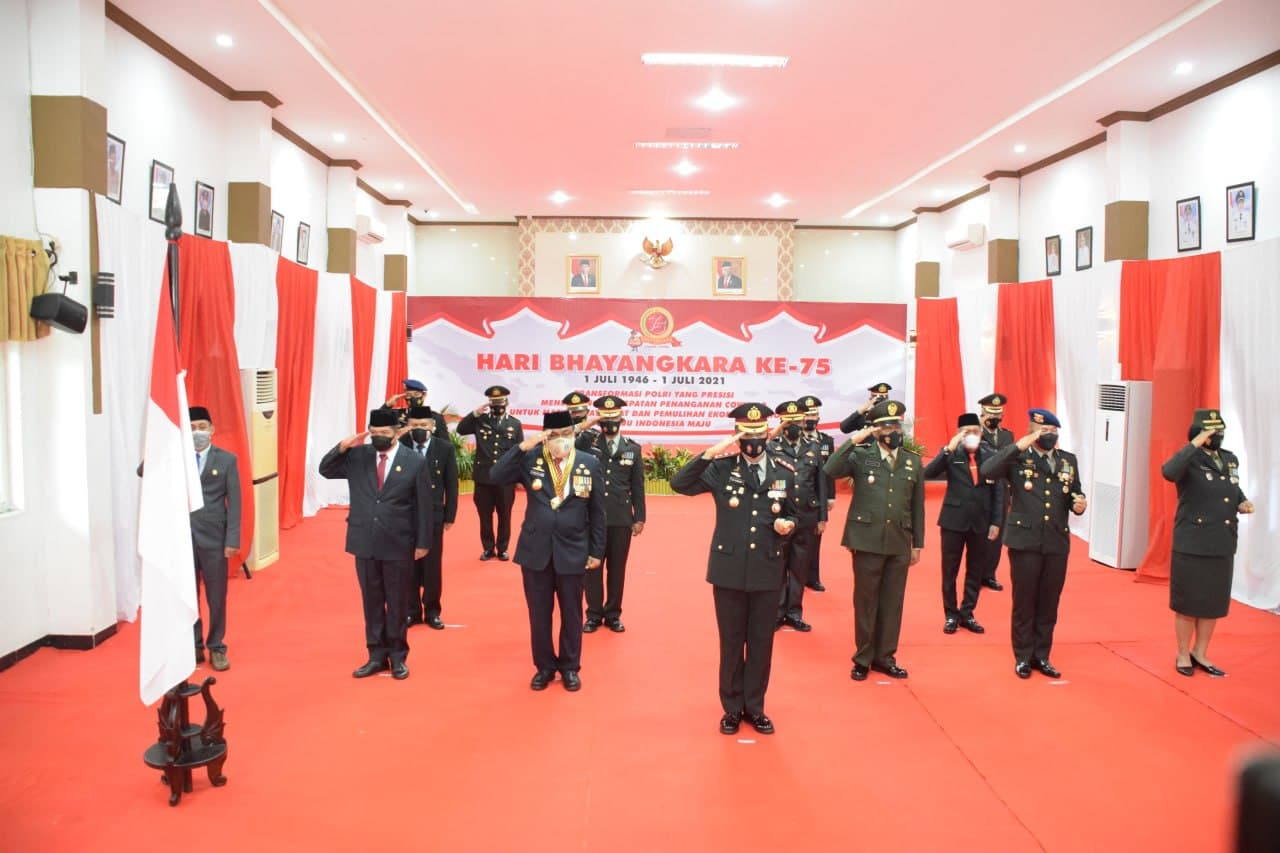 Puncak Hari Bhayangkara Ke-75 Polres Bone Dengan Irup Presiden Jokowi