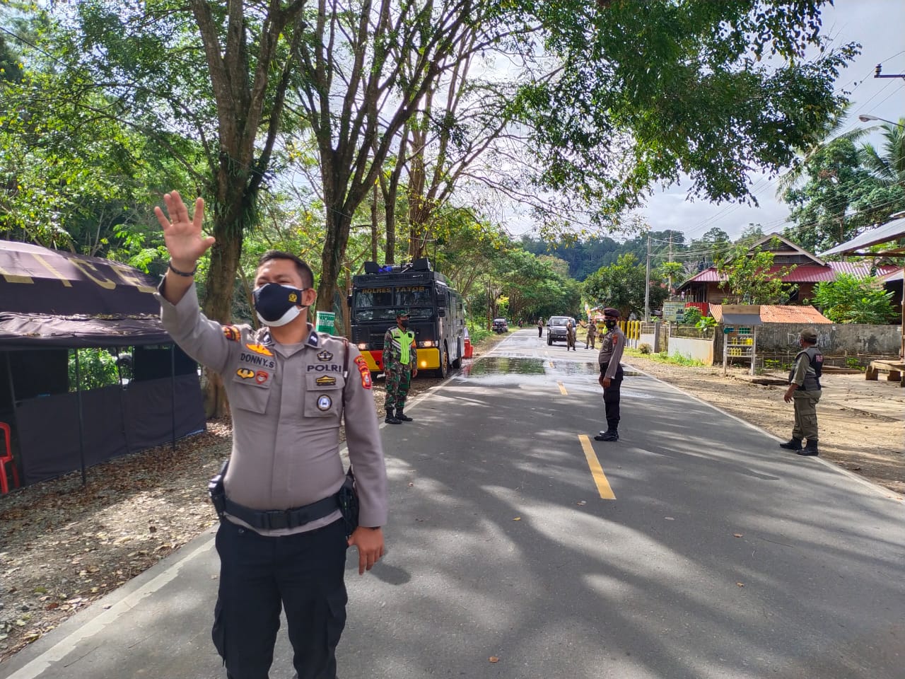 5 Orang Warga Dinyatakan Reaktif Swab Antigen di Pos Pemeriksaan