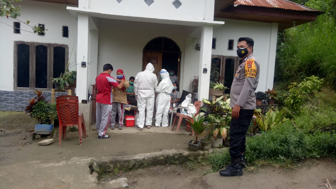 Bhabinkamtibmas Polsek Sangalla melaksankan DDS di wilayah binaan