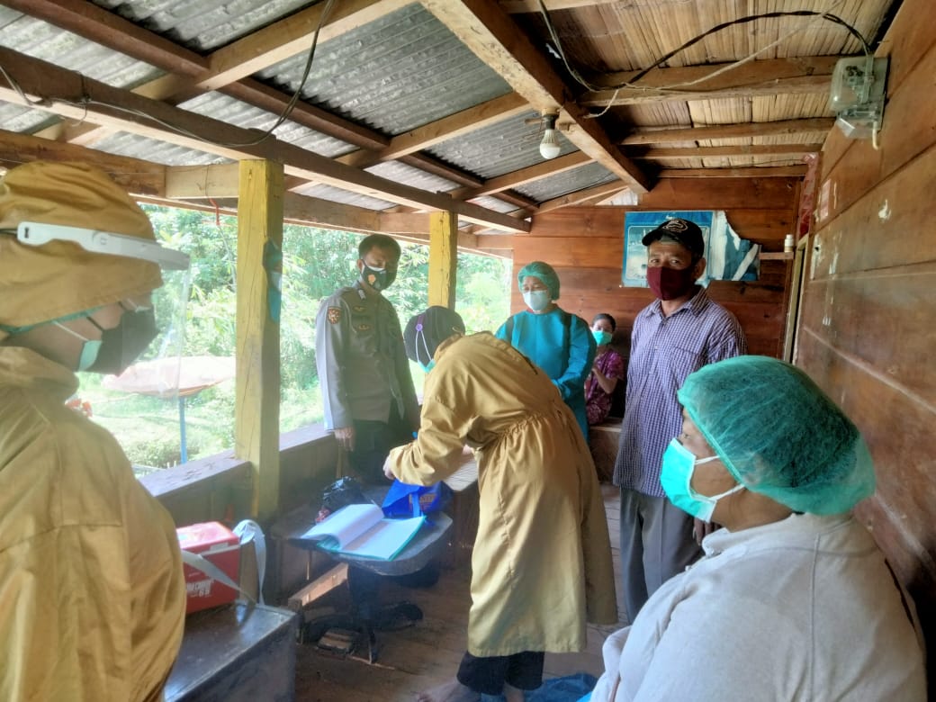 2 Orang Warga Dinyatakan Reaktif Swab Antigen di Pos Pemeriksaan
