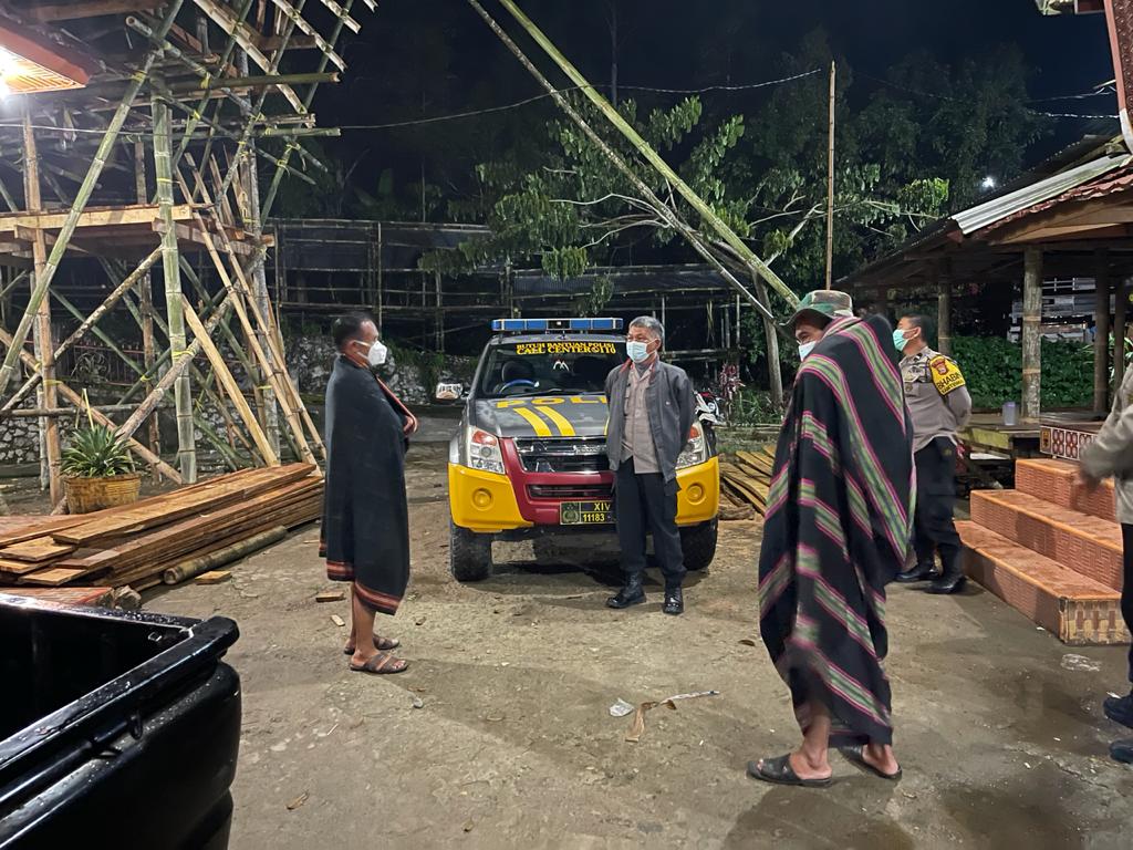Babinkamtibmas Polsek Sangalla Ingatkan Pentingnya Prokes di wilayah Binaan