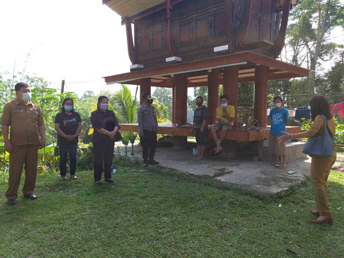 Babinkamtibmas Polsek Sangalla Ingatkan Pentingnya Prokes di wilayah Binaan