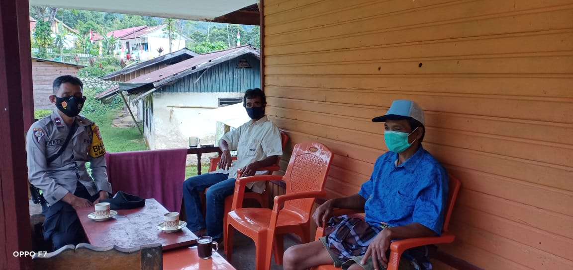 Personil Polsek Sangalla Mediasi Kesalapahaman di Lembang Tokesan