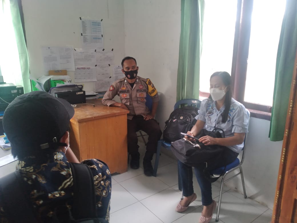 Personil Polsek Sangalla Mediasi Kesalapahaman di Lembang Tokesan