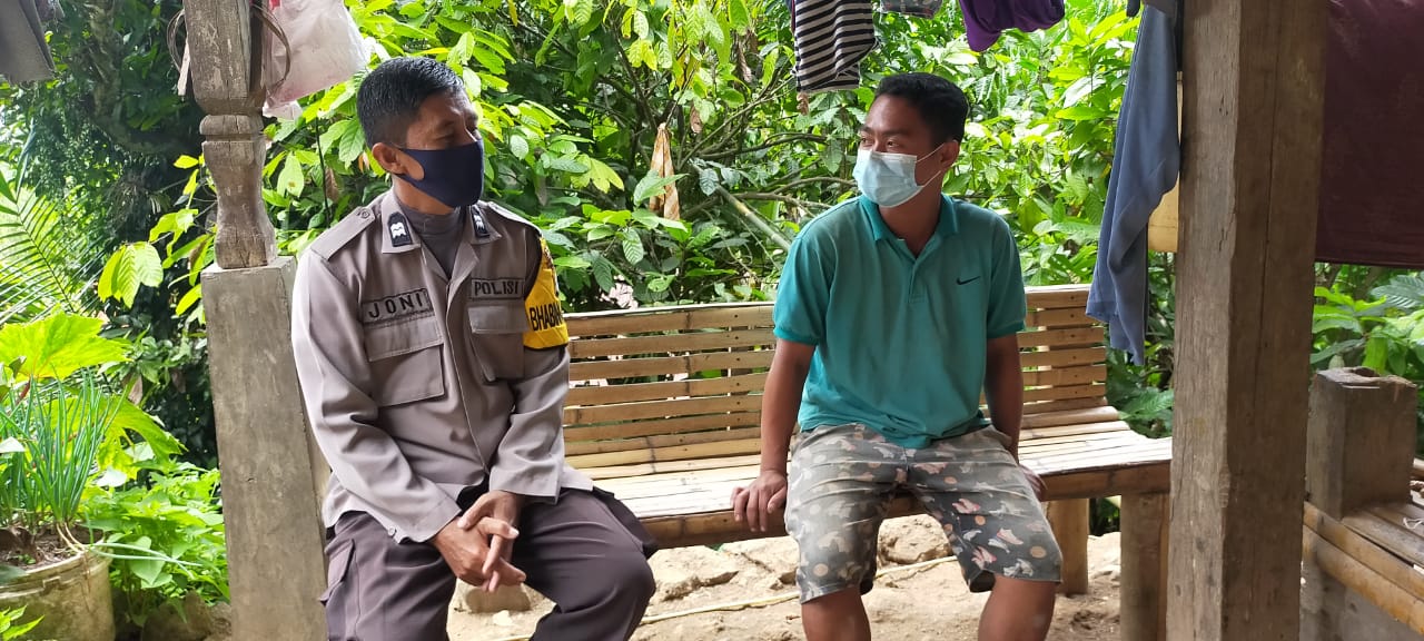Personil Polsek Sangalla Mediasi Kesalapahaman di Lembang Tokesan