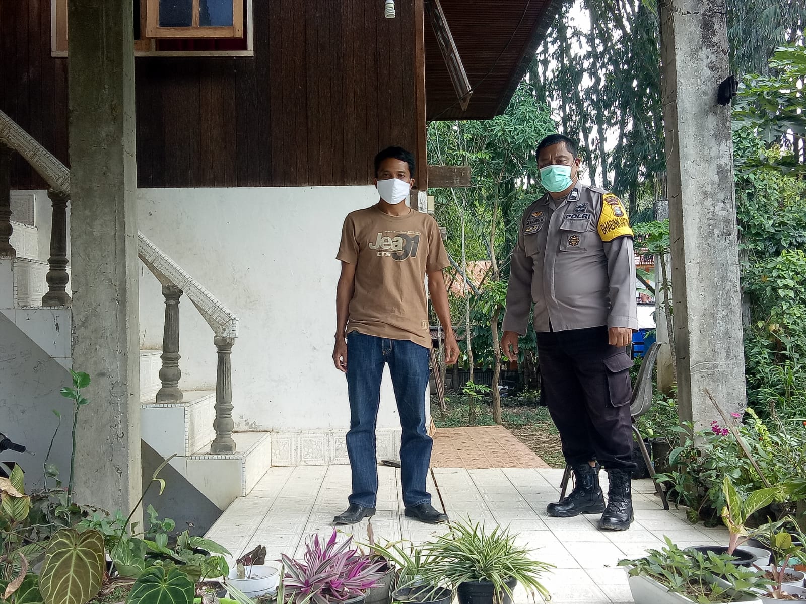 Personil Polsek Sangalla Mediasi Kesalapahaman di Lembang Tokesan