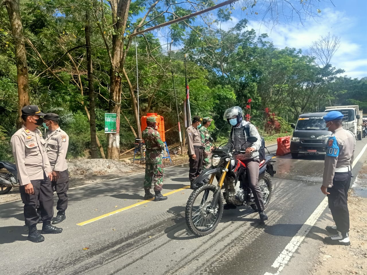 Polres Tana Toraja Tingkatkan Pendisiplinan Prokes Penerapan PPKM Level III