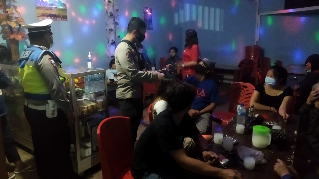 Bhabinkamtibmas Polsek Mengkendek DDS di wilayah binaan