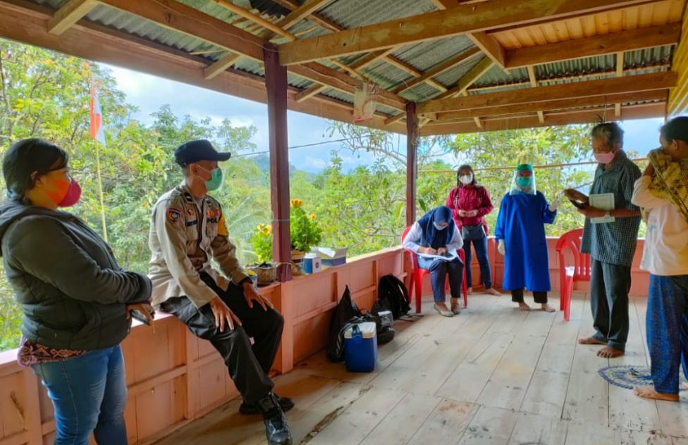 Bhabinkamtibmas Polsek Mengkendek DDS di wilayah binaan