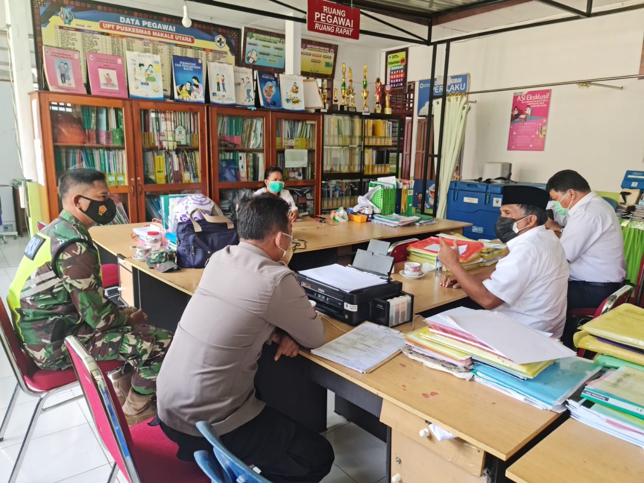 Bhabinkamtibmas Polsek Mengkendek DDS di wilayah binaan
