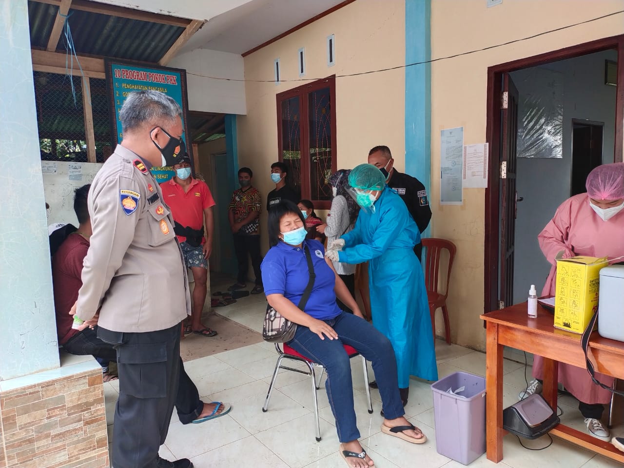 Bhabinkamtibmas Polsek Makale Sambangi Kantor Lurah Botang