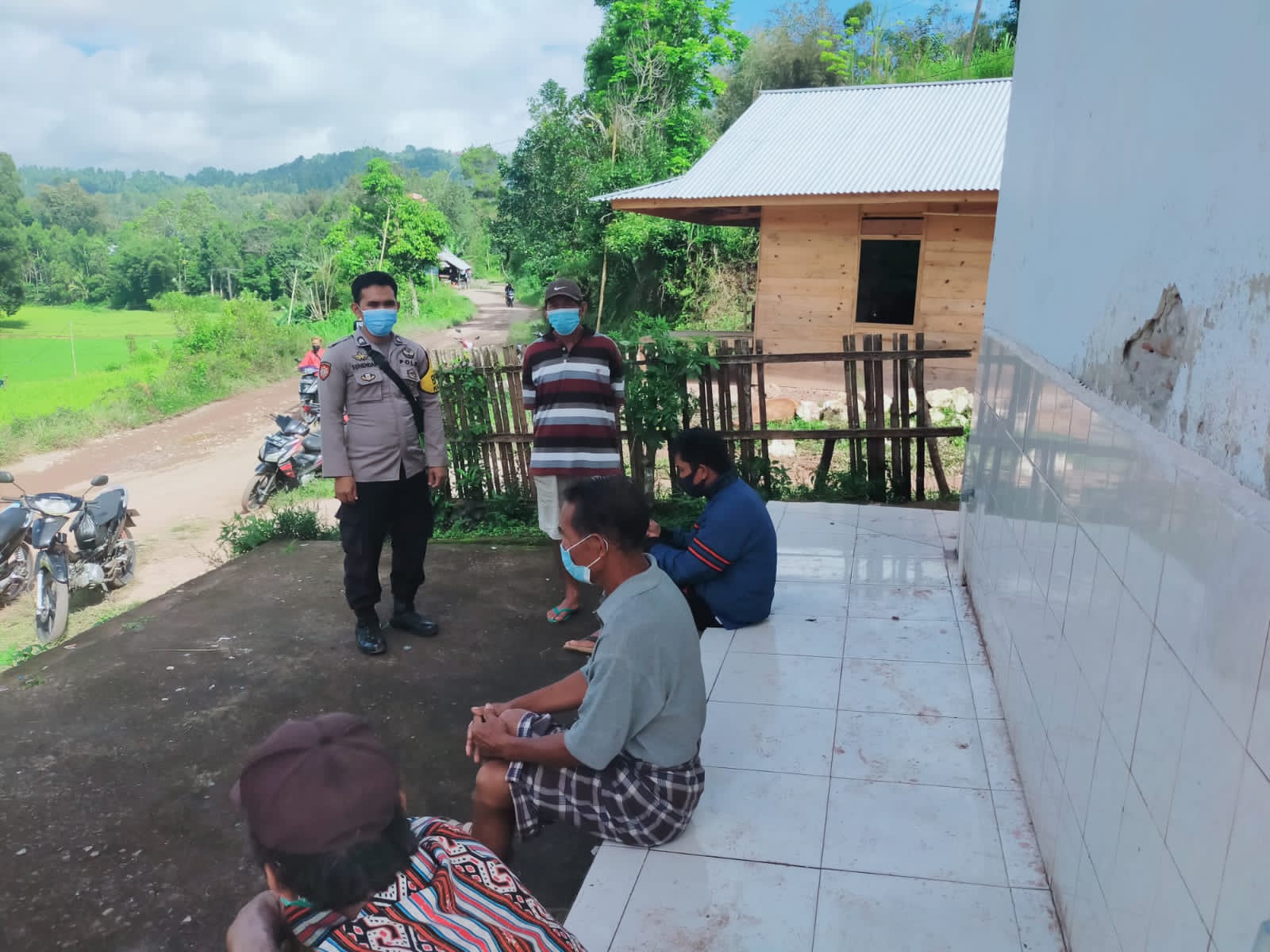 Bhabimkamtibmas Aipda Ridwan Melakukan sambang ke Wilayah Binaan