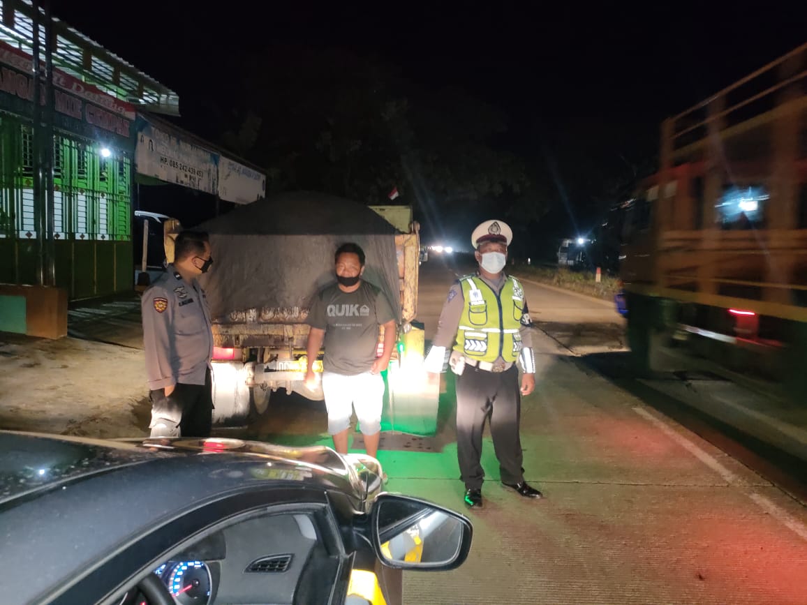 Patroli Malam Polsek Segeri Cegah Kecelakaan Lalulintas di wilayahnya