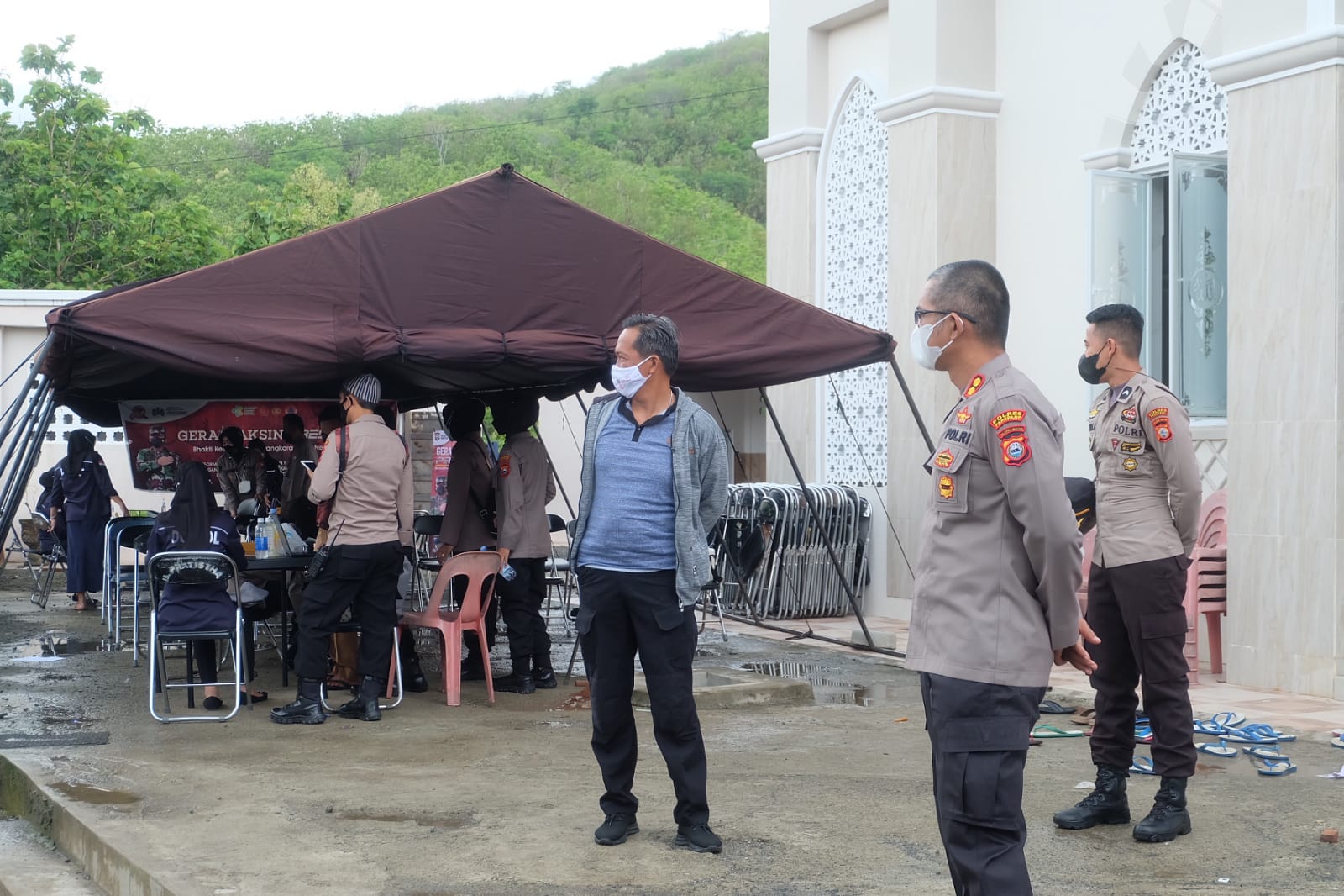 Kapolres Parepare Pantau Kegiatan Vaksinasi Covid-19 Di Pesantren Subdatul Asrar
