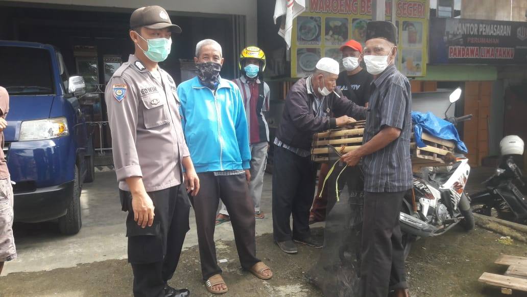 Kapolsek Segeri Himbau Protokol Kesehatan di Pasar Tradisional Segeri