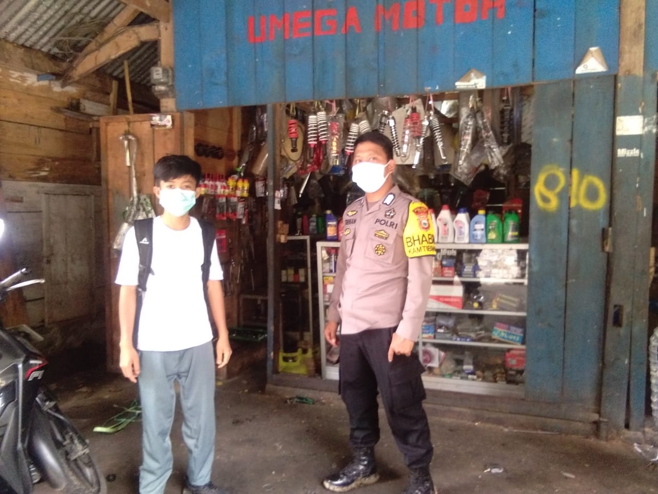 Bhabinkamtibmas Bripka Ahmad Firmansyah DDS di kelurahan Lemo