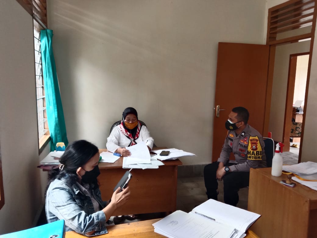 Bhabinkamtibmas Bripka Ahmad Firmansyah DDS di kelurahan Lemo